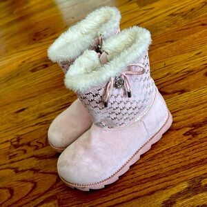Girls MK boots sz.1